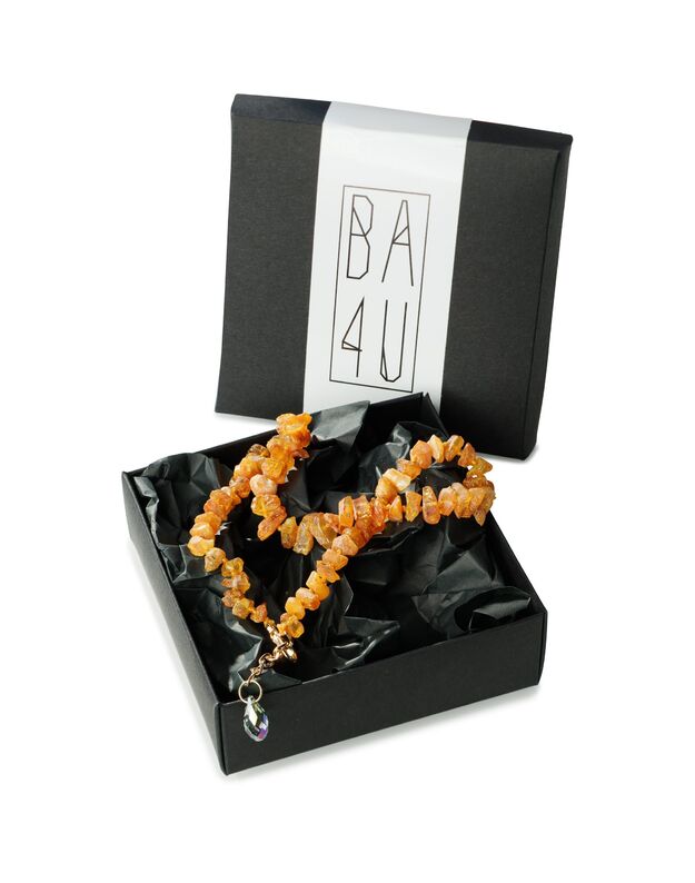 SC EMERALD series: Baltic Amber collar with Swarovski EMERALD crystal